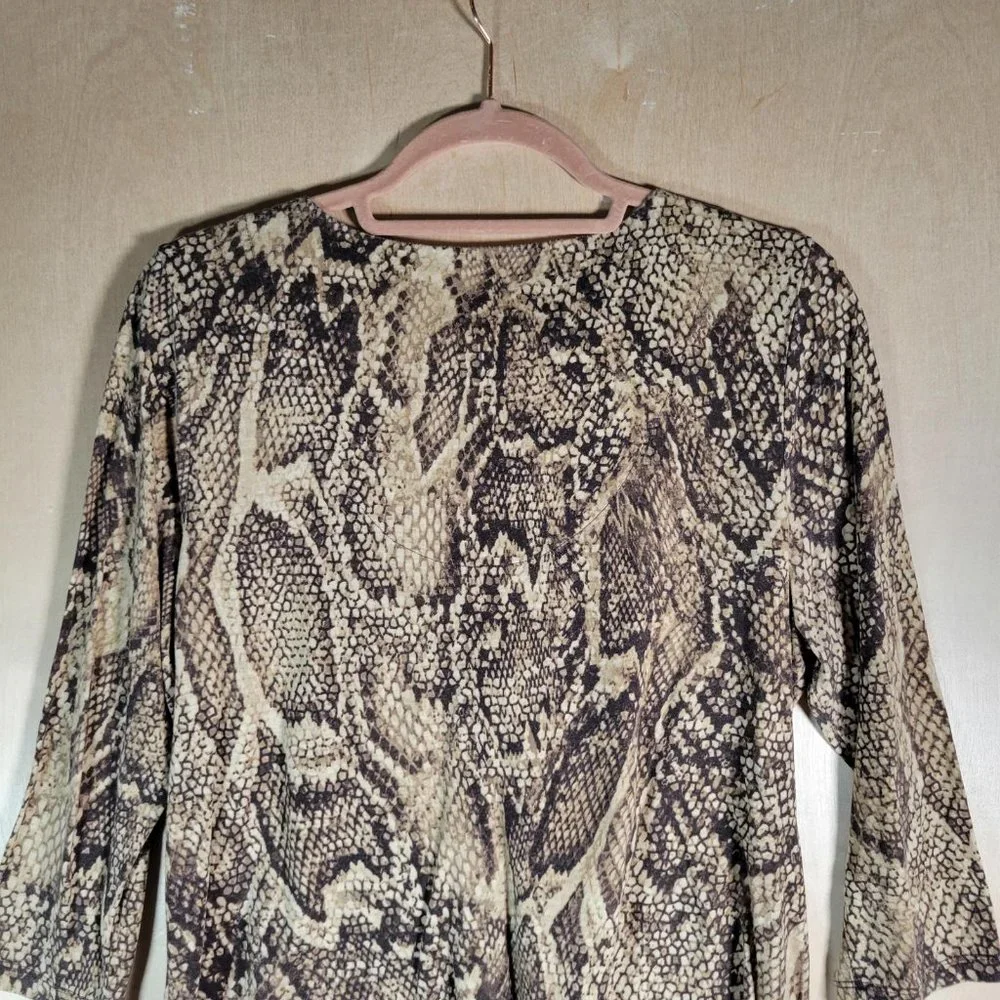 LIZ CLAIBORNE Brown Snake Animal Print V Neck Shirt Women Size L - Picture 7 of 9